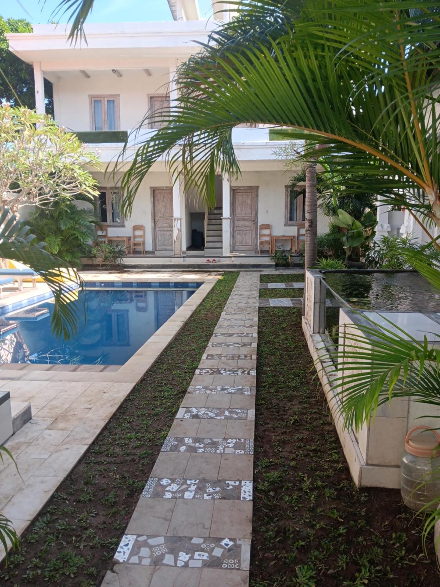 Adore Guesthouse Amed Exterior foto