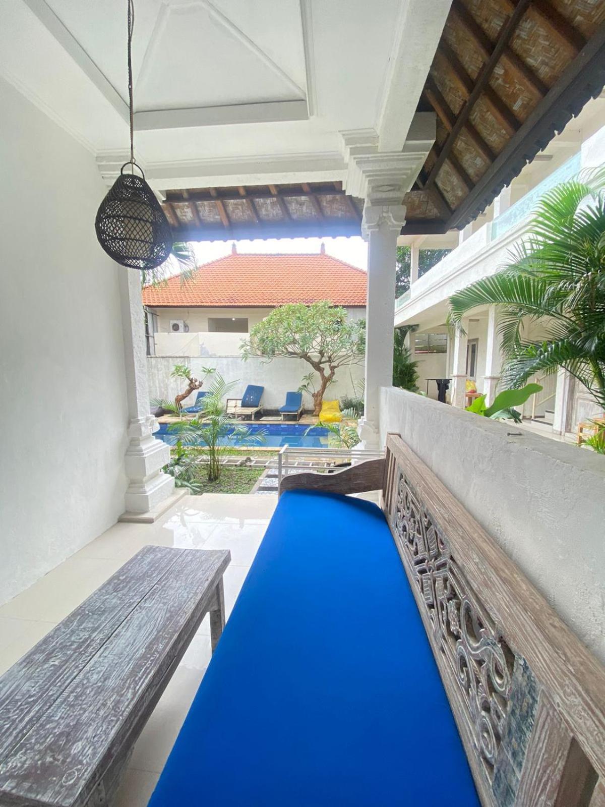 Adore Guesthouse Amed Exterior foto